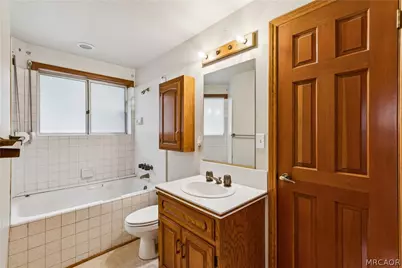 27157 Peninsula Drive, Lake Arrowhead, CA 92352 - Photo 15