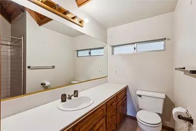 27157 Peninsula Drive, Lake Arrowhead, CA 92352 - Photo 23