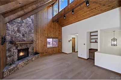 1198 Evergreen Lane, Lake Arrowhead, CA 92352 - Photo 7