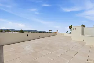 1818 S Norton Ave, Los Angeles, CA 90018 - Photo 17