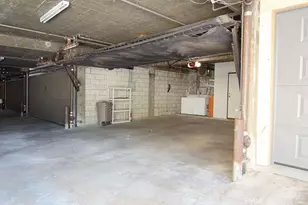 240 S Mentor, Pasadena, CA 91106 - Photo 31