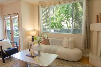 240 S Mentor #2, Pasadena, CA 91106 - Photo 11