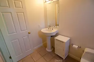 240 S Mentor, Pasadena, CA 91106 - Photo 27