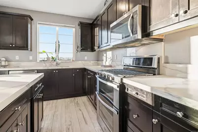 16089 Veridian Cir, San Diego, CA 92127 - Photo 9