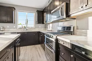 16089 Veridian Cir, San Diego, CA 92127 - Photo 9