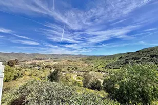 27678 Trailhead Ct, Corona, CA 92883 - Photo 3