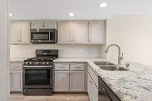 10013 Paseo Montril, San Diego, CA 92129 - Photo 15