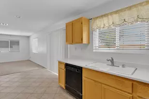 13523 Merry Oaks, Victorville, CA 92392 - Photo 21