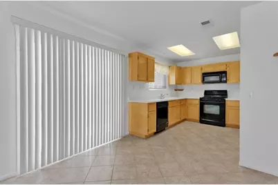 13523 Merry Oaks, Victorville, CA 92392 - Photo 17
