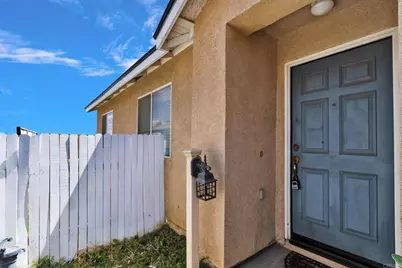 13523 Merry Oaks, Victorville, CA 92392 - Photo 7