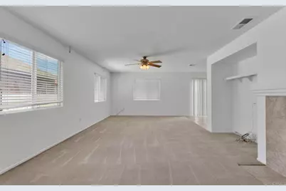 13523 Merry Oaks, Victorville, CA 92392 - Photo 11