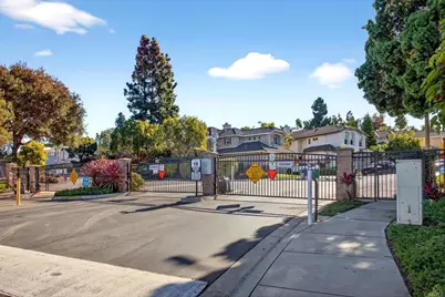5572 Foxtail Loop, Carlsbad, CA 92010 - Photo 3
