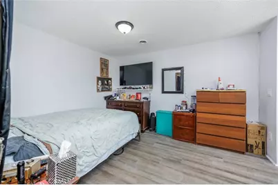 674 Senate Street, Costa Mesa, CA 92627 - Photo 17