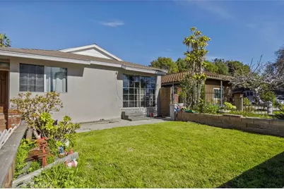 674 Senate Street, Costa Mesa, CA 92627 - Photo 3