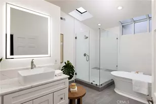 502 Kings Rd, Newport Beach, CA 92663 - Photo 19