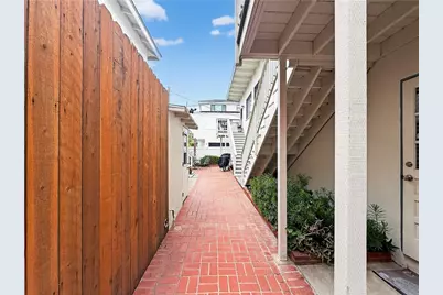 207 Baltimore Avenue, Huntington Beach, CA 92648 - Photo 31