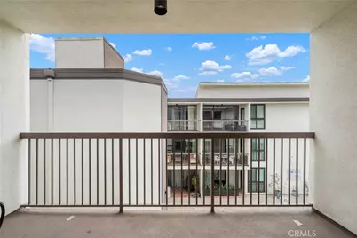 911 N Kings Road #319, West Hollywood, CA 90069 - Photo 31