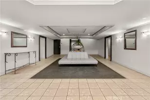 911 N Kings Road, West Hollywood, CA 90069 - Photo 33