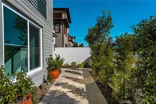 201 Lynx, Irvine, CA 92618 - Photo 3