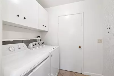 805 S Oakhaven, Anaheim, CA 92804 - Photo 29