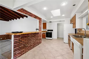 805 S Oakhaven, Anaheim, CA 92804 - Photo 17