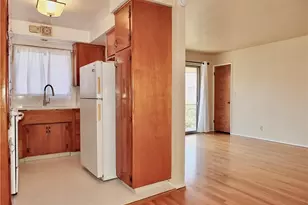 1724 E 1st St, Long Beach, CA 90802 - Photo 17