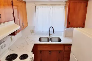 1724 E 1st St, Long Beach, CA 90802 - Photo 21