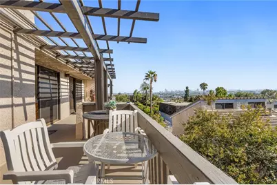 2298 Rose Avenue #403, Signal Hill, CA 90755 - Photo 37