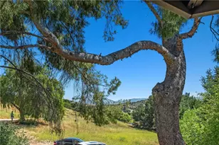 9201 Grundy Ln, Chatsworth, CA 91311 - Photo 25