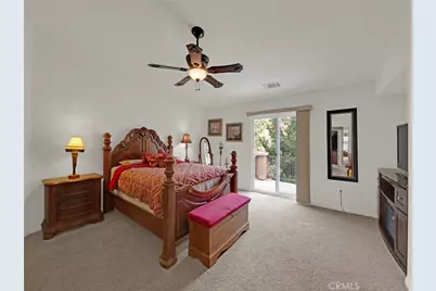 20361 Julia Ln, Saugus, CA 91350 - Photo 17