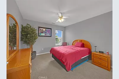 20361 Julia Ln, Saugus, CA 91350 - Photo 15