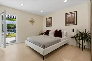22432 Burbank, Woodland Hills, CA 91367 - Photo 15
