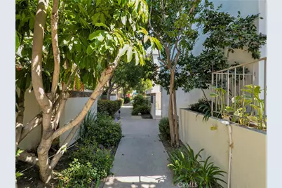 4414 W Kling Street, Burbank, CA 91505 - Photo 17