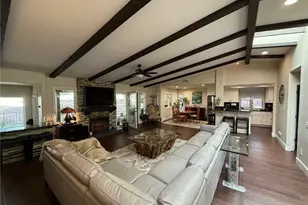 38220 Oaktree Loop, Murrieta, CA 92562 - Photo 3