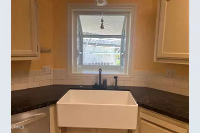109 Saint James Court #109, Newbury Park, CA 91320 - Photo 9