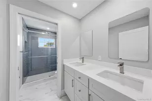3569 Roger Dr, Wantagh, NY 11793 - Photo 27