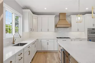 3569 Roger Dr, Wantagh, NY 11793 - Photo 9