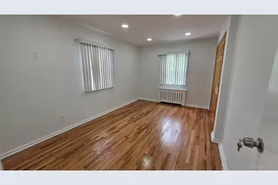 21829 85th Avenue, Hollis, NY 11427 - Photo 23