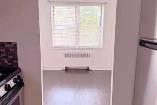 22 Keogh Ln, New Rochelle, NY 10805 - Photo 11