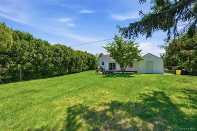 15 Russel Avenue, Bethpage, NY 11714 - Photo 27