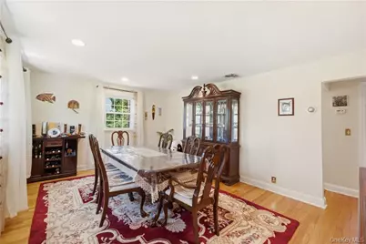 15 Russel Avenue, Bethpage, NY 11714 - Photo 9