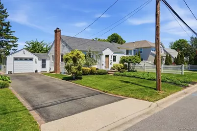 15 Russel Avenue, Bethpage, NY 11714 - Photo 5