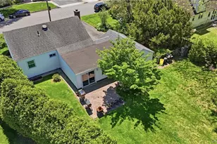 15 Russel Ave, Bethpage, NY 11714 - Photo 7