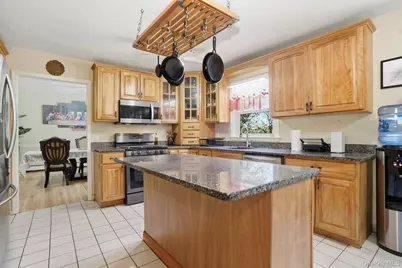 29 Hillview Drive, Poughkeepsie, NY 12603 - Photo 11