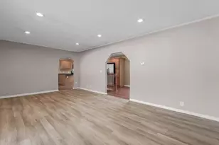1837 Lincoln Ave, Holbrook, NY 11741 - Photo 9