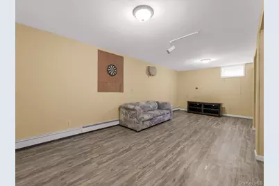 1837 Lincoln Avenue, Holbrook, NY 11741 - Photo 17