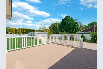 1837 Lincoln Avenue, Holbrook, NY 11741 - Photo 21