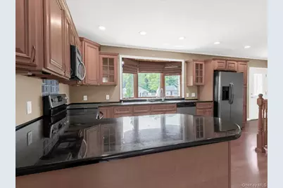 1837 Lincoln Avenue, Holbrook, NY 11741 - Photo 5