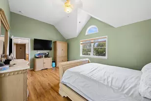 106 S Country Rd, Westhampton Beach, NY 11978 - Photo 21