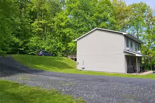 263 Riley Rd, New Windsor, NY 12553 - Photo 3